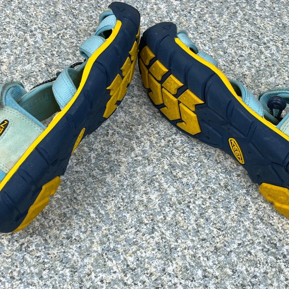 KEEN Sandals Seacamp II CNX Youth 7 Blue Yellow Washable Water Shoes Hiking